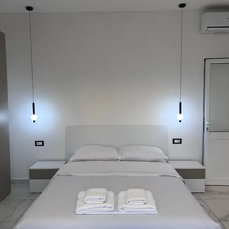 Sea&city View Apartment *