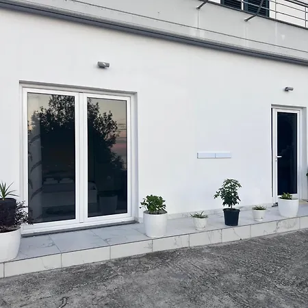 Sea&city View Apartment